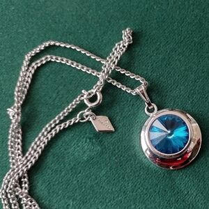 Sarah Coventry's "LIQUID LIGHTS" Silver-tone Necklace With Bright Blue Glass